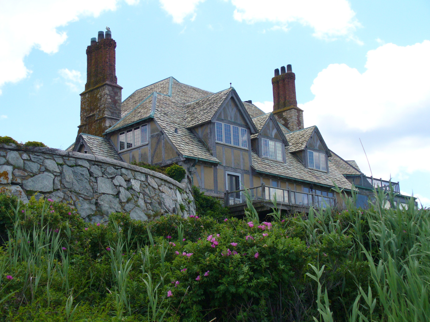 a mansion in Newport RI