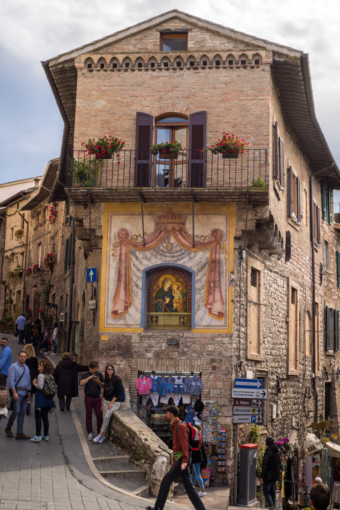 inside Assisi