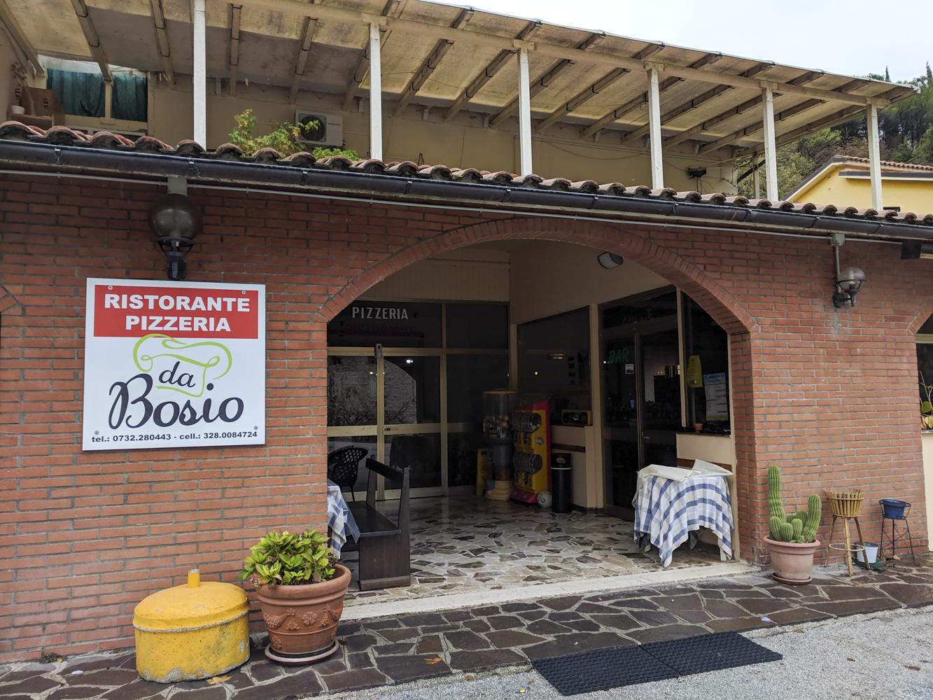 Pizzaria Da Bosio outside of Genga
