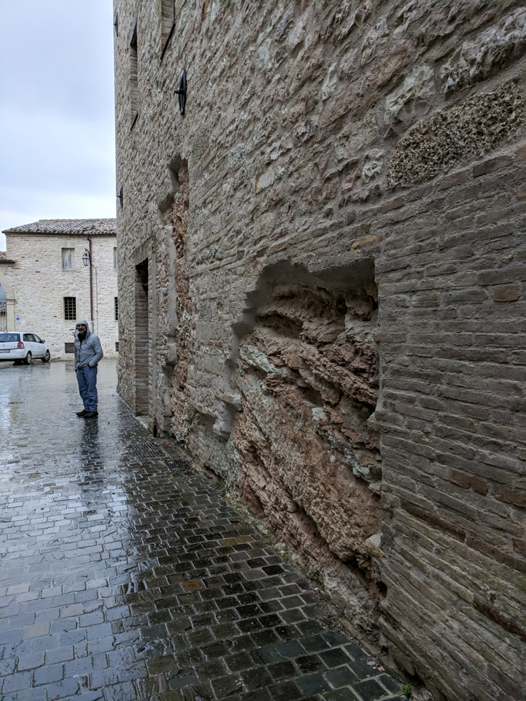 The hill as foundation to a building in Genga