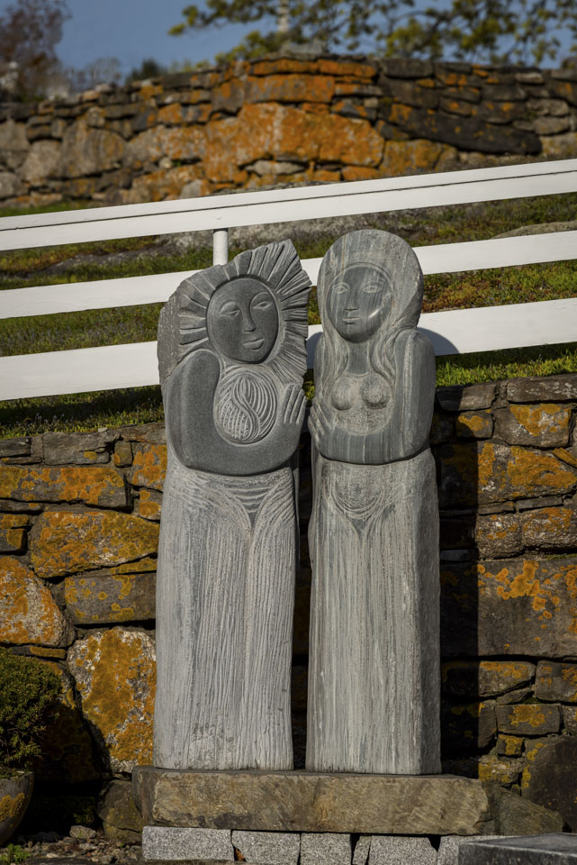 sculpture called Sun and Moon Racer by Lisa Becu