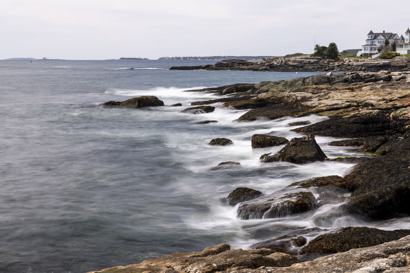 wave photo with a shutter speed of 2 seconds