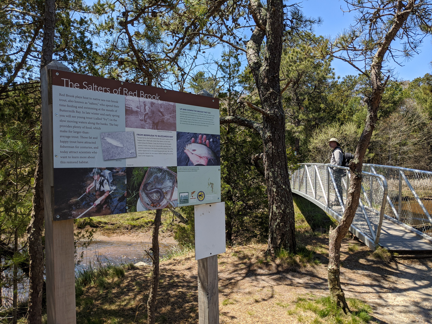 Sign about fishing at Lyman Preserve