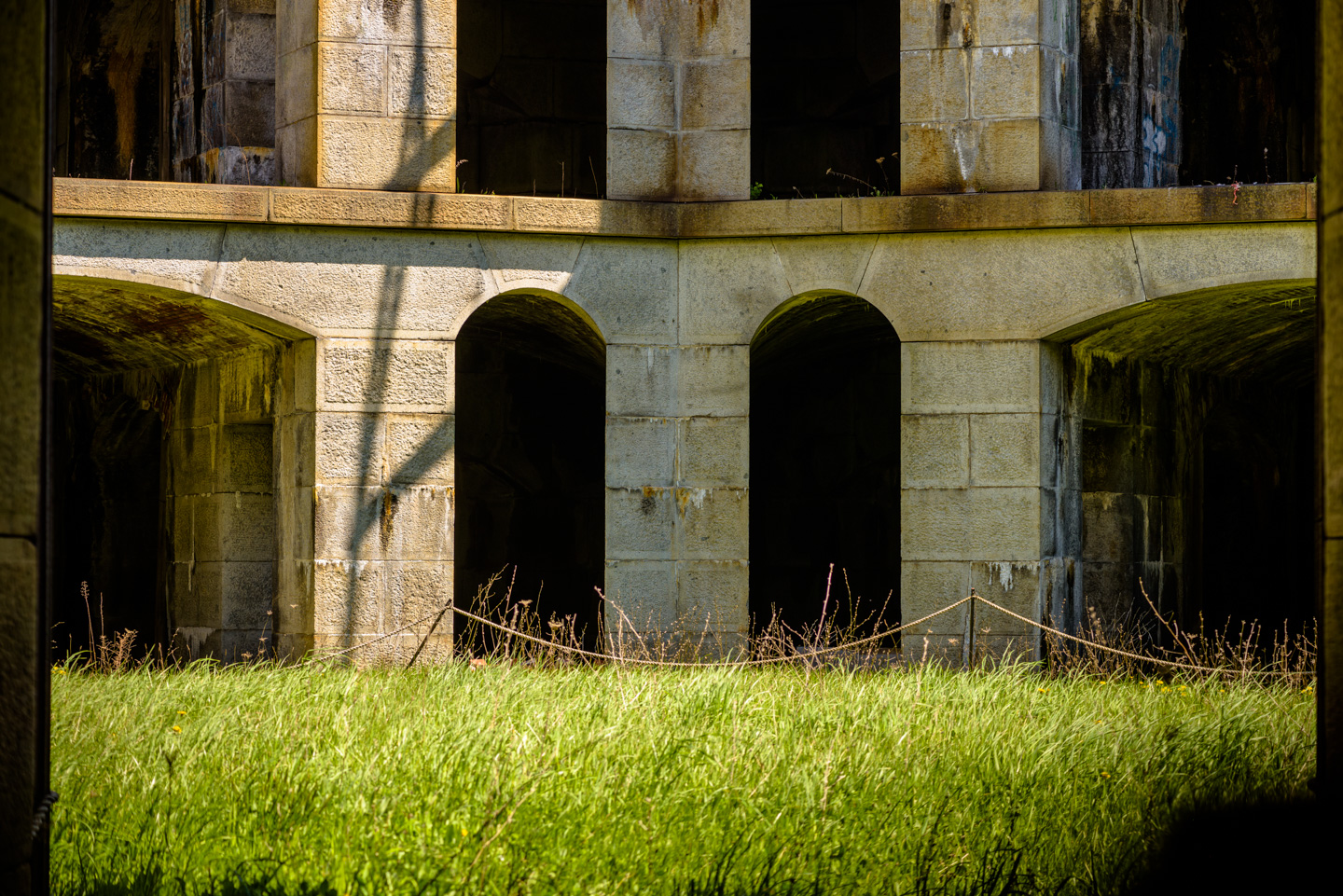 A look into the open courtyard of Fort Rodman